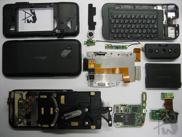 Review and teardown of T-Mobile G1 unveils inner workings of the first Android phone