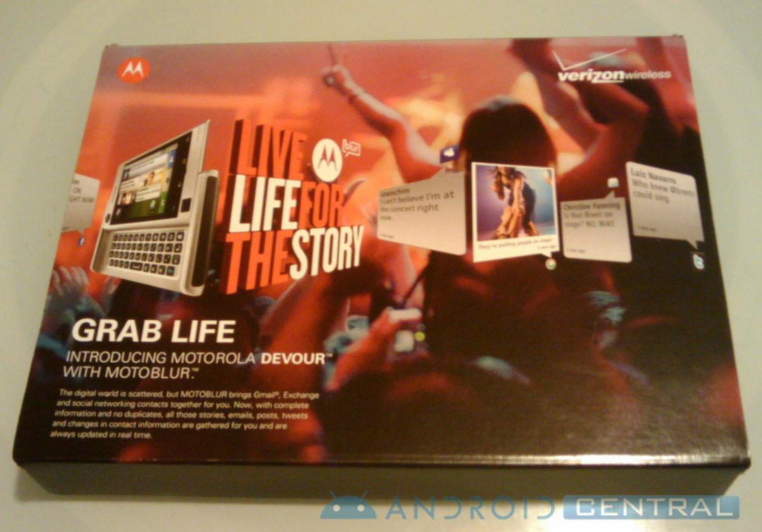 Motorola Devour box art spotted online