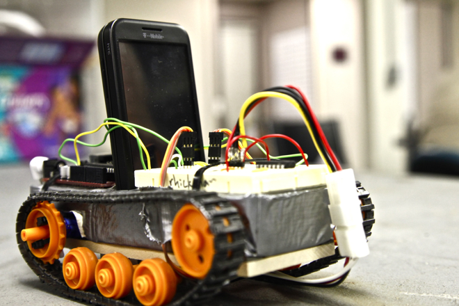 DIY hobbyists build Android-powered Robots for only $30
